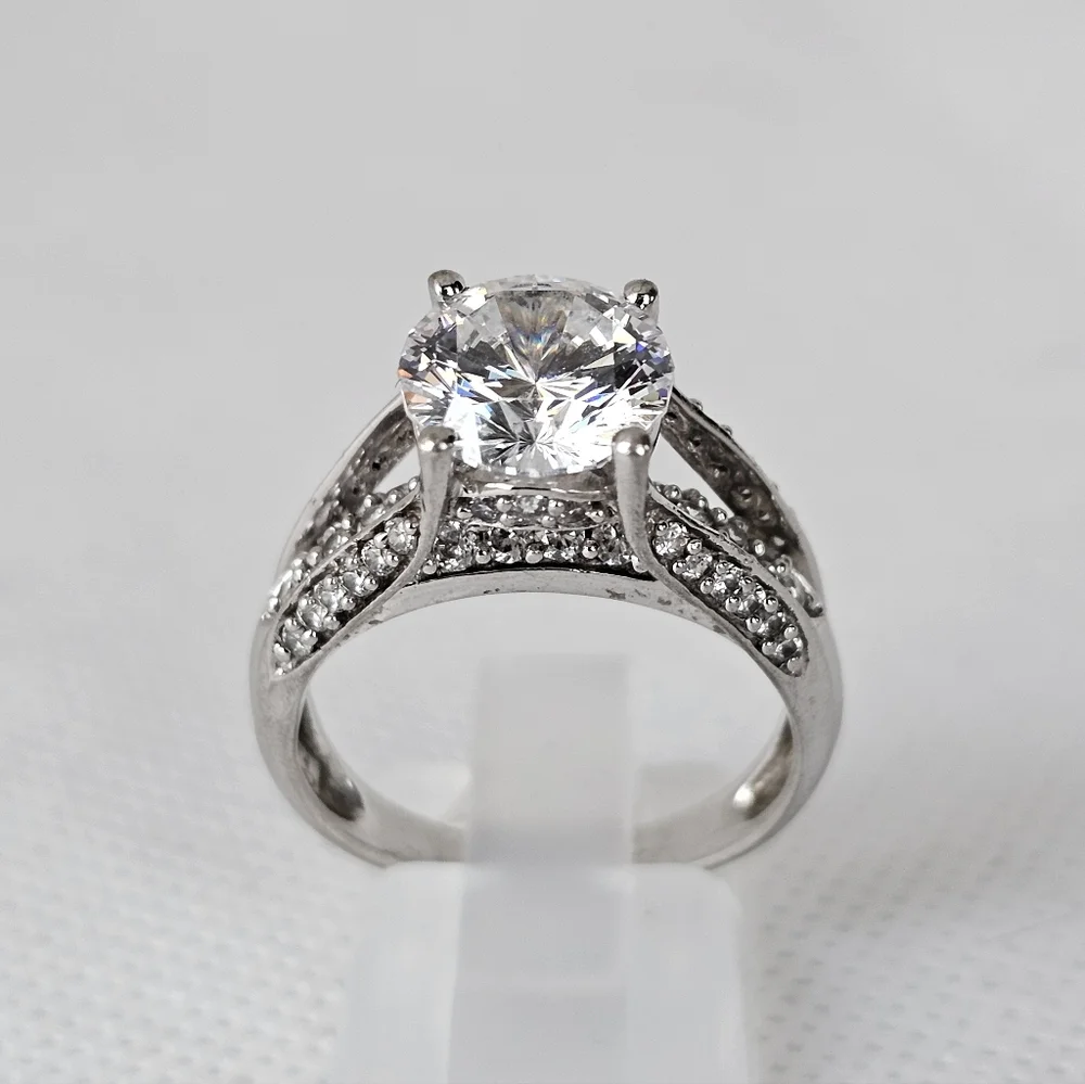 Victoria Wieck Diamond Simulant Sterling Silver Size 7.5! - Picture 4 of 6